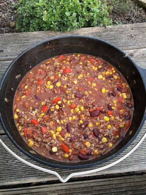 Chili Con Carne Mit Schoko Aus Dem Dutch Oven Grill Kenner De