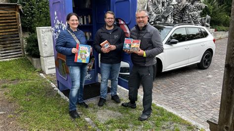 2 neue Bücherzellen in Absam SPÖ Absam und Parteiunabhängige