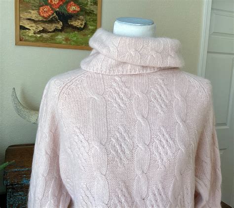 Vintage 60s 70s Pink Cable Knit Lambswool Angora Sweater Hong Kong