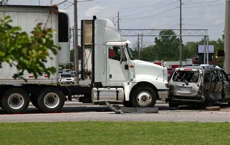 Tractor Trailer Wrecks Misty Borland Phiffer