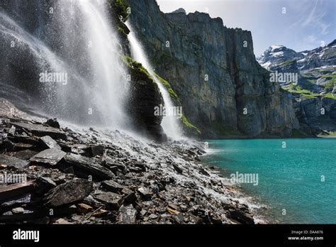 Lago Oeschinen Tr Nen Suiza Europa Cant N De Berna En El Oberland