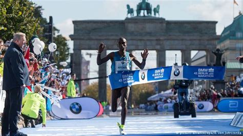 Eliud Kipchoge Wins Berlin Marathon