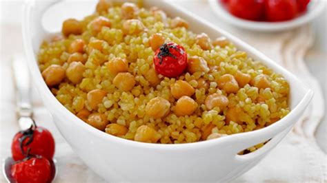 Nohutlu Bulgur Pilavı Kadın Gebelik Yemek Tarifleri Güzellik ve Bakım