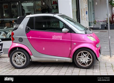 bright pink smart fortwo   seater city car built   smart