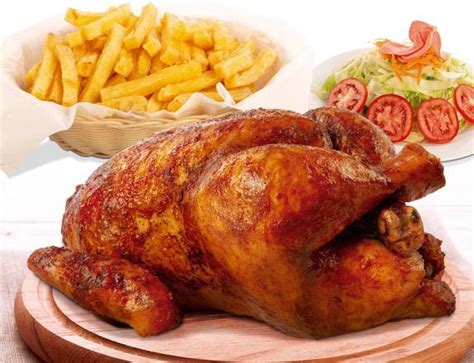 POLLO ENTERO A LA BRASA CON PAPAS Carbón Leña