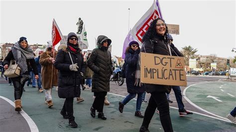 Tramitar Multas De Toda Espa A Con Precariedad Laboral La Huelga Que