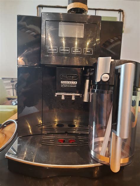 Kaffeevollautomat DeLonghi Perfecta Cappuccino Graphic Touch EBay