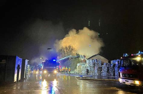 Mehrfamilienhaus Nach Feuer Unbewohnbar 800 000 Euro Schaden