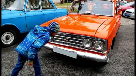 Дети и Крутые машины Идем на выставку ретро машин День "Москвича" Cars ...