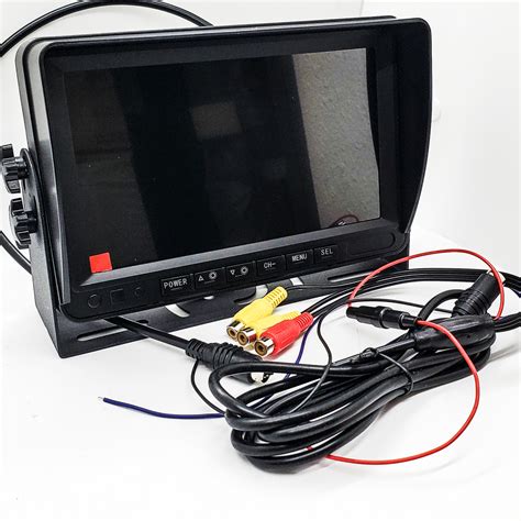 7" High Resolution TFT LCD Color Monitor 4 Video Input with Remote