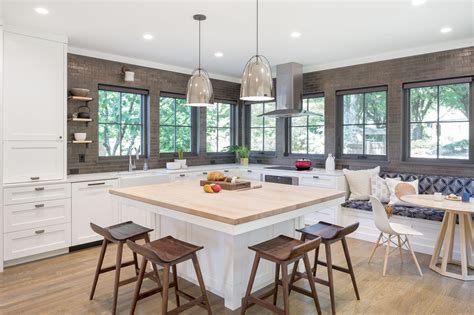 What the recent renovation of Alameda Theaters means for fans 11