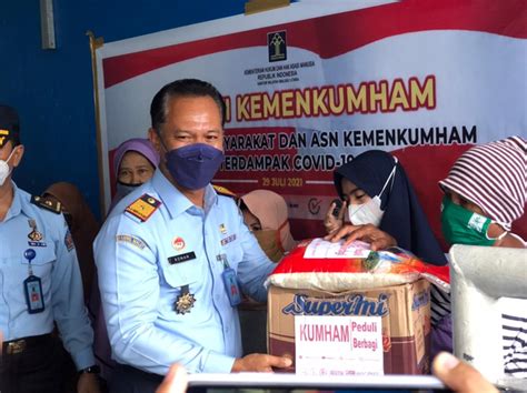 Kemenkumham Maluku Utara Salurkan 1 170 Paket Sembako Untuk Warga