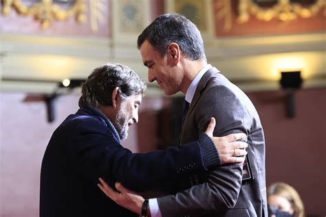 Sánchez asegura que pasará a la Historia Yo exhumé al dictador del