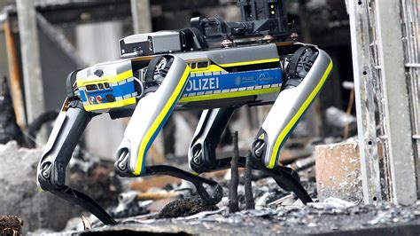 Großbrand Essen Robo Dog im Einsatz Polizei Roboter Herbie