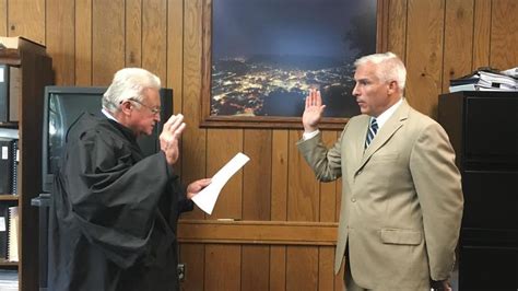 Johnstown police chief sworn into office