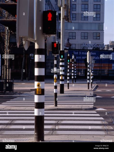 Pedestrian crossing with pedestrian lights in Rotterdam, The ...