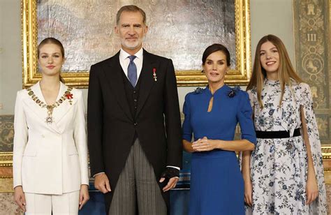 Todos Los Detalles Del Look De La Infanta Sofía Quien Usó Un Vestido Alquilado En La Jura De