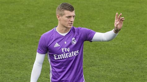 Real Madrid Injury Update Kroos Does Light Work Varane Misses