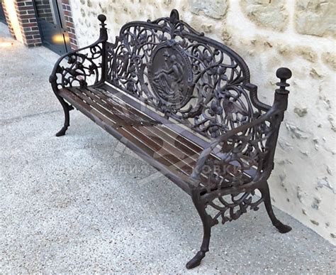 Кованая скамейка с медальоном КС-129: купить в Санкт-Петербурге, фото, цены