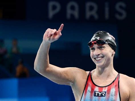 Ledecky Swims Into History And She S Still Not Done The Senior Senior