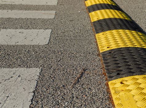 Speed Bumps And Crosswalk | Copyright-free photo (by M. Vorel) | LibreShot