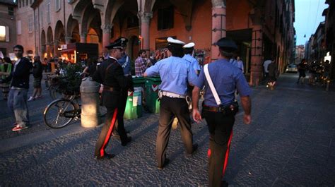 Piazza Verdi Vende Droga Ai Carabinieri Spacciatore Arrestato