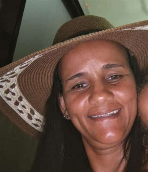 Mulher De Anos Morta A Facadas Na Bahia Marido Preso Suspeito