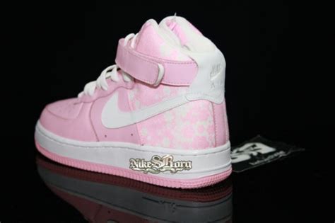 Nike WMNS Air Force 1 High - Pink Floral Print - SneakerNews.com