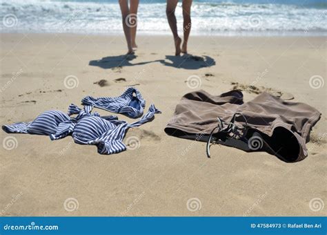 Couple Swim Naked Royalty Free Stock Photography CartoonDealer