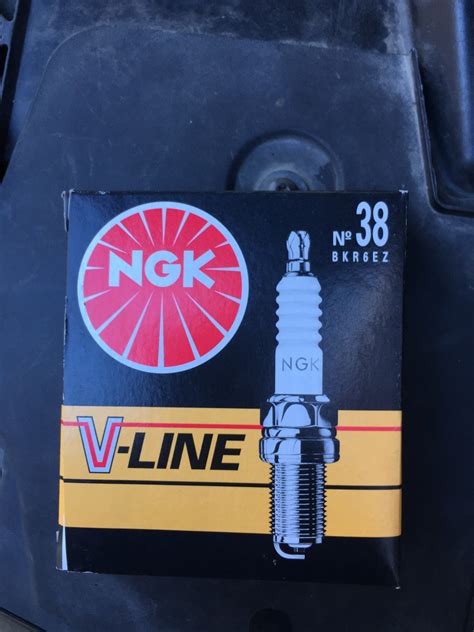 Заменил свечи NGK BKR6EZ. — Renault Megane III, 1,6 л, 2010 года ...