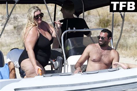 Gemma Collins Gemmacollins Nude The Fappening Photo Fappeningbook