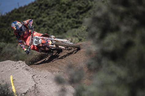 Jeffrey Herlings Vince Il Gp Della Sardegna Mxgp Jago Geerts Fa Sua La