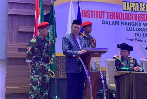 Mengukir Jejak Emas Kisah Sukses Wisuda ITKES Muhammadiyah Sidrap