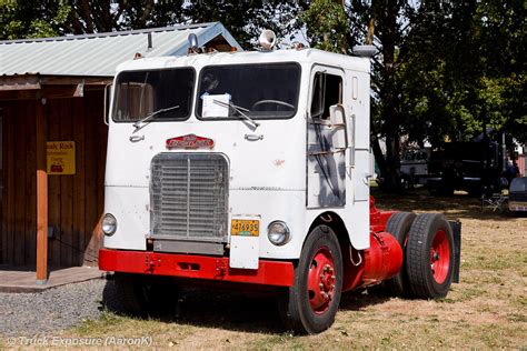 White Freightliner Wft T Cc Vehicle Suggestions Car