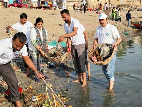 Namami Gange Started Cleanliness Campaign At Assi Ghat अस्सी घाट पर