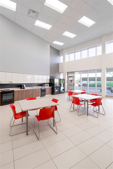 GO Transit Hamilton Bus Facility - Strasman Architects Inc.