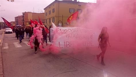 Modena Aprile La Resistenza Continua Corteo Per La Liberazione