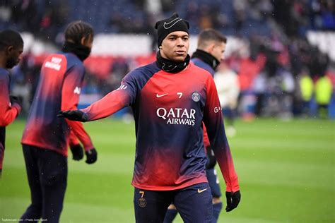 Mercato Psg Emir Du Qatar Mbappé Lespagne Se Rassure Avec Une Photo