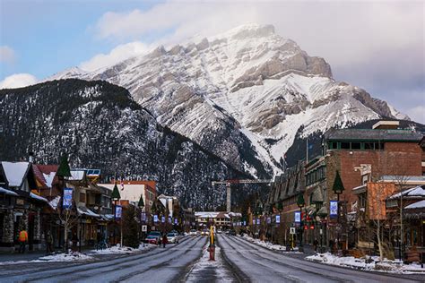 Westar Travel Ltd Banff Lake Louise Johnston Canyon