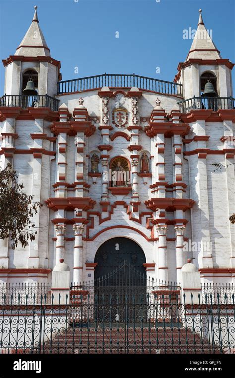 La Hist Rica Iglesia Y Monasterio De El Carmen En La Ciudad Colonial De