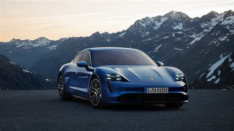 Porsche Taycan 2021 le novità della sportiva elettrica QN Motori