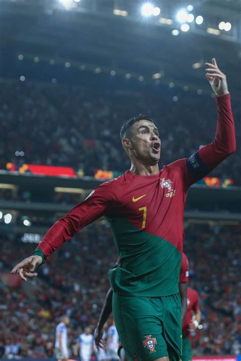 Fenomenalul Cristiano Ronaldo A Reu It O Dubl I A Ajuns La O Nou