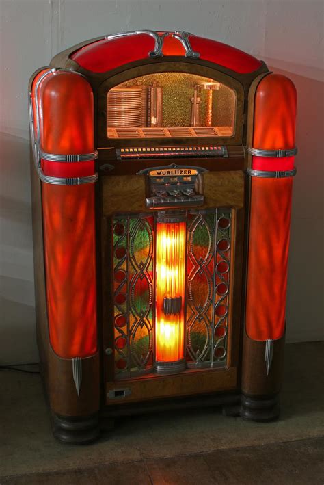 Sold Price Vintage Wurlitzer Model 800 Jukebox July 4 0118 700 Pm Pdt