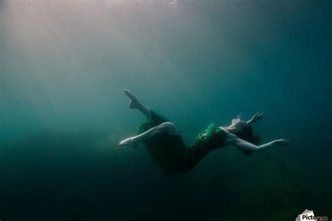 Floating Girl Underwater Girl In Water Underwater Photography Water