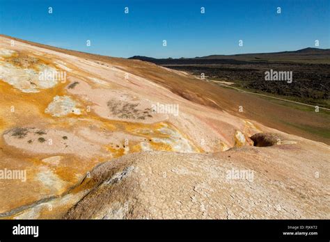 Lava Deposits Hi Res Stock Photography And Images Alamy