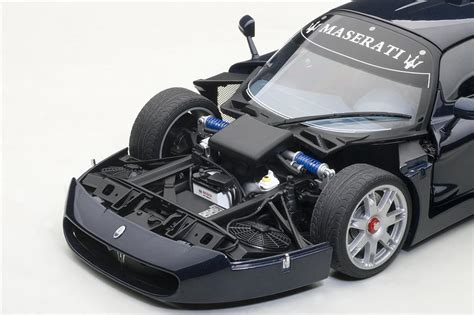 AUTOart 2004 Maserati MC12 Road Car Blue Modellauto 1 18 OVP