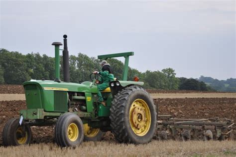 Deere 4320: Specs, Engine, Transmission, Dimensions