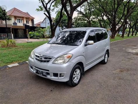 DP 7jt Toyota Avanza G At 2011 Mobil Bekas 920460886