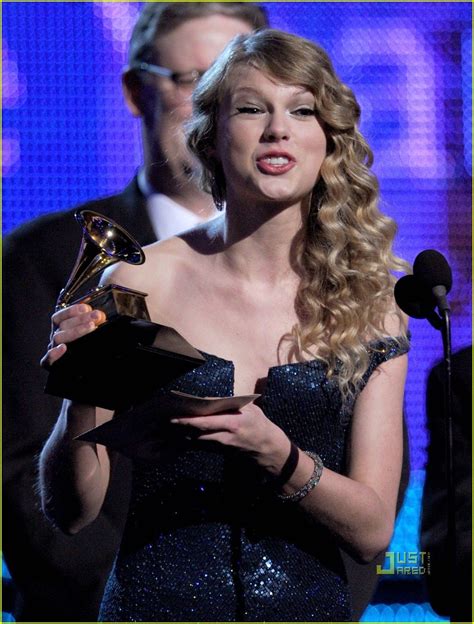 Taylor Swift Wins Album Of The Year Grammy For Fearless Photo