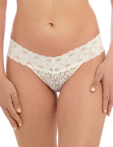 Wacoal Halo Lace Thong Belle Lingerie